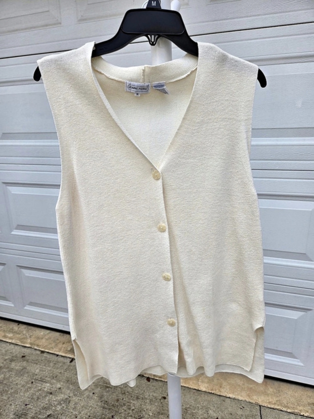 Vintage Jeanne Pierre Cream V-Neck Button-Front Sweater Vest Size Medium